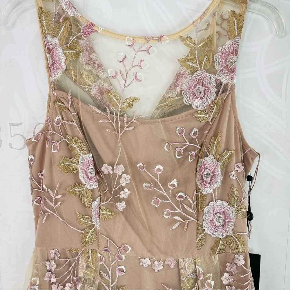 Adrianna Papell size 4 FLORAL EMBROIDERED FLARED DRESS NWT - Picture 8 of 14